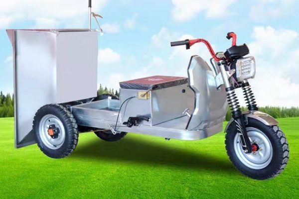 a split-screen image showing a rusty iron tricycle versus a pristine stainless steel tricycle