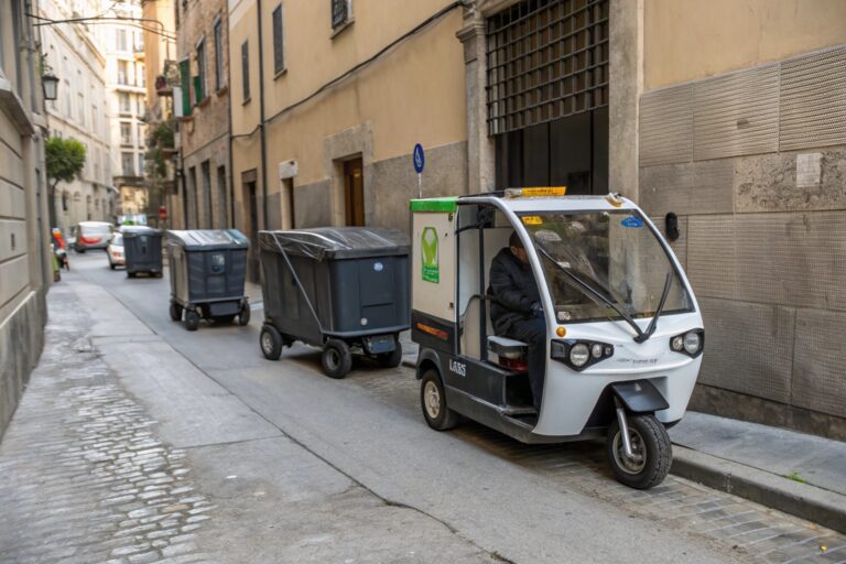 electric garbage tricycles are perfectly suited fo