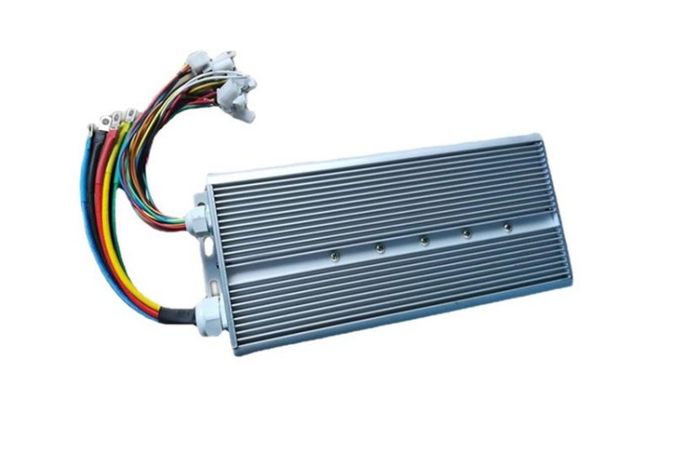 A close-up photo of a high-quality e-rickshaw controller, highlighting its large cooling fins and sealed connectors